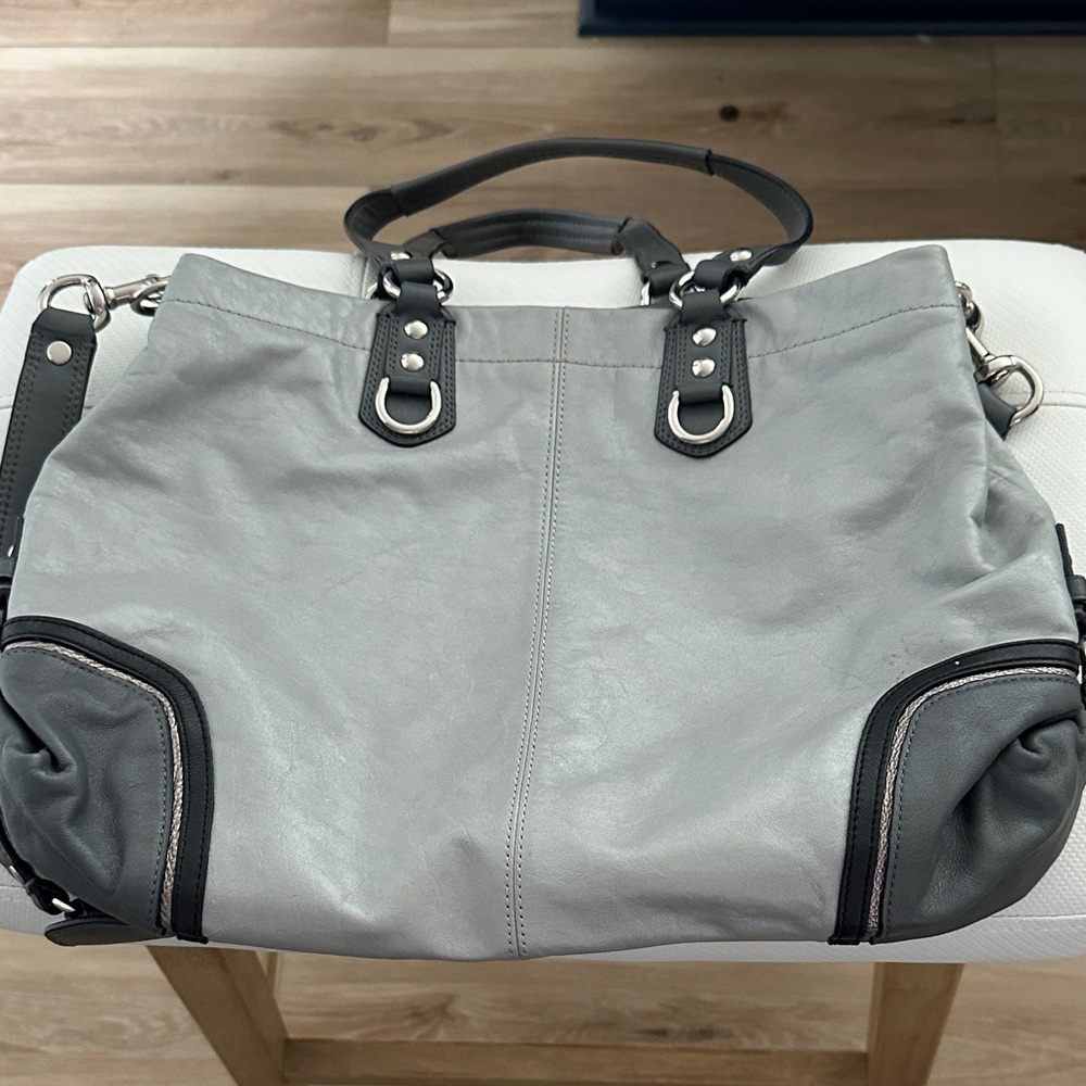 Coach ‘Ashley Spectator’ Gray Leather Shoulder Bag with Black Accents - Picture 2 of 5